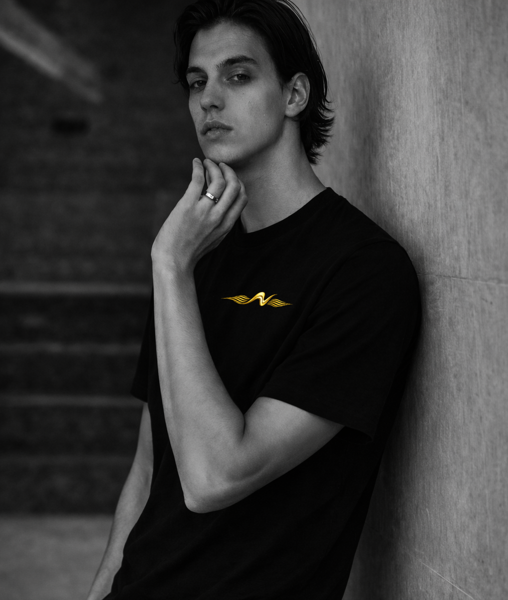 Modèle homme en chandail Novista - portrait